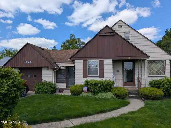 1648 S Wheeling Street, Oregon, OH 43616