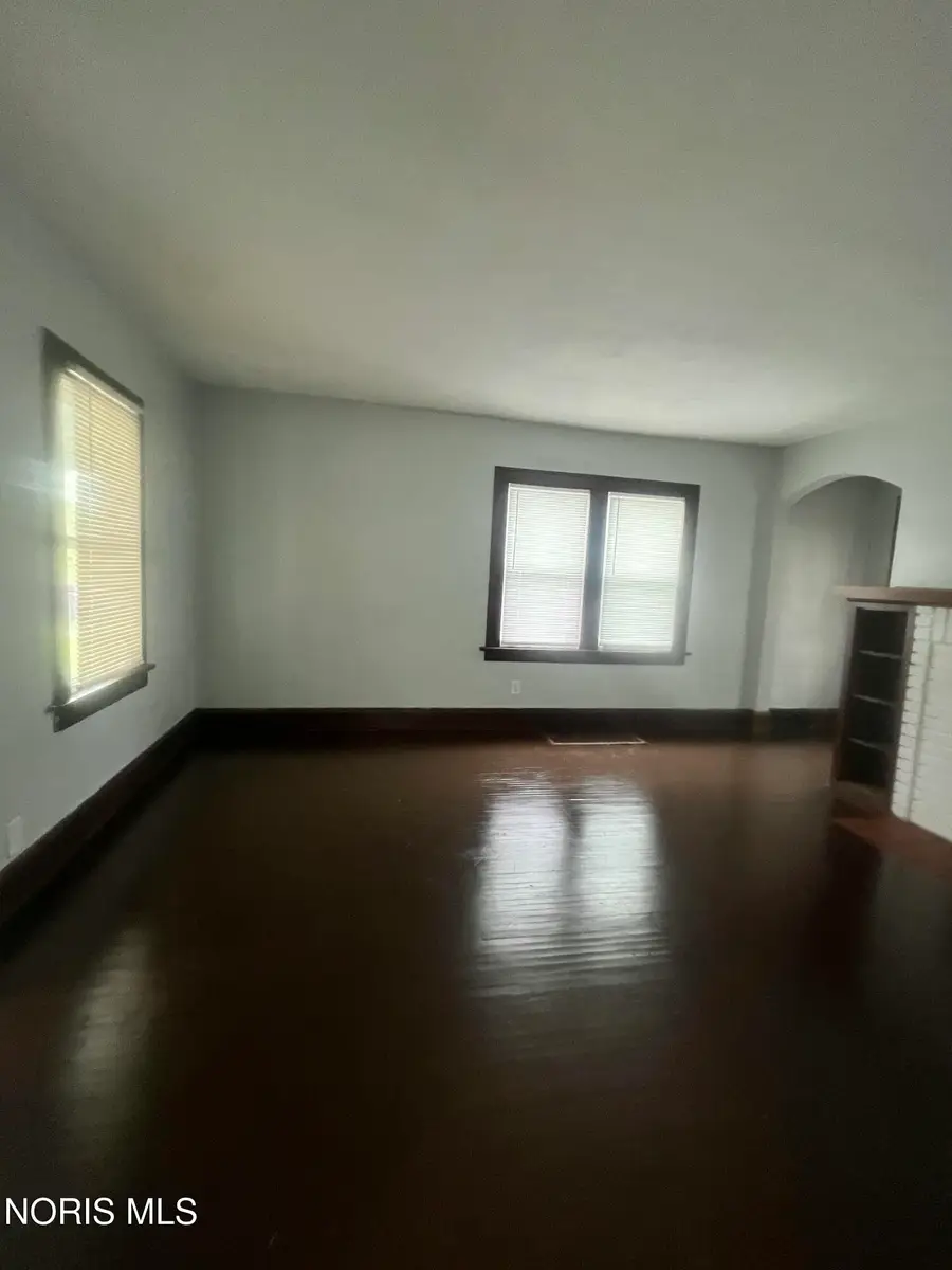 1721 Mansfield Road, Toledo, OH 43613 - #2