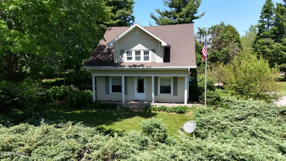 9844 S River Road, Waterville, OH 43566 - #1