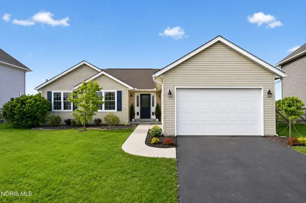 10781 Sun Trace Drive, Perrysburg, OH 43551
