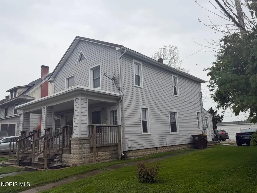 102 W Lynn Street, Stryker, OH 43557 - #2