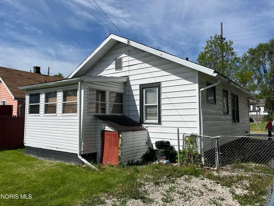 1504 Upton Avenue, Toledo, OH 43607 - #3