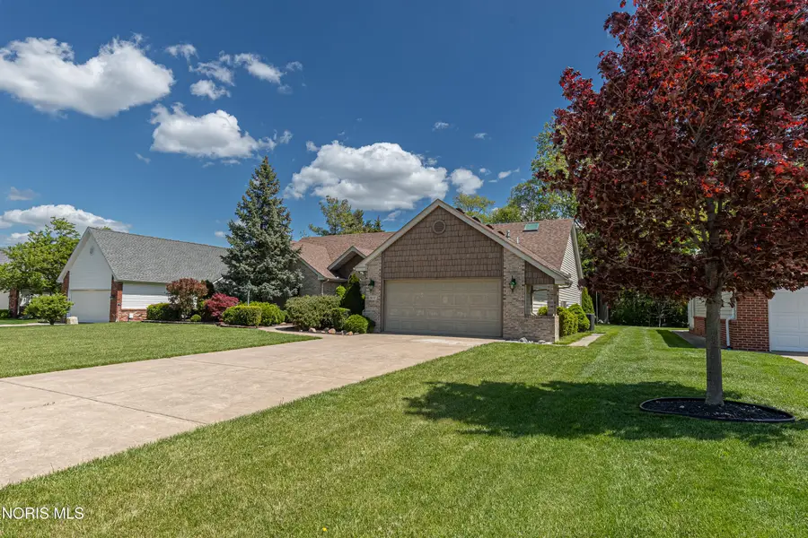 917 S Lallendorf Road, Oregon, OH 43616 - #2