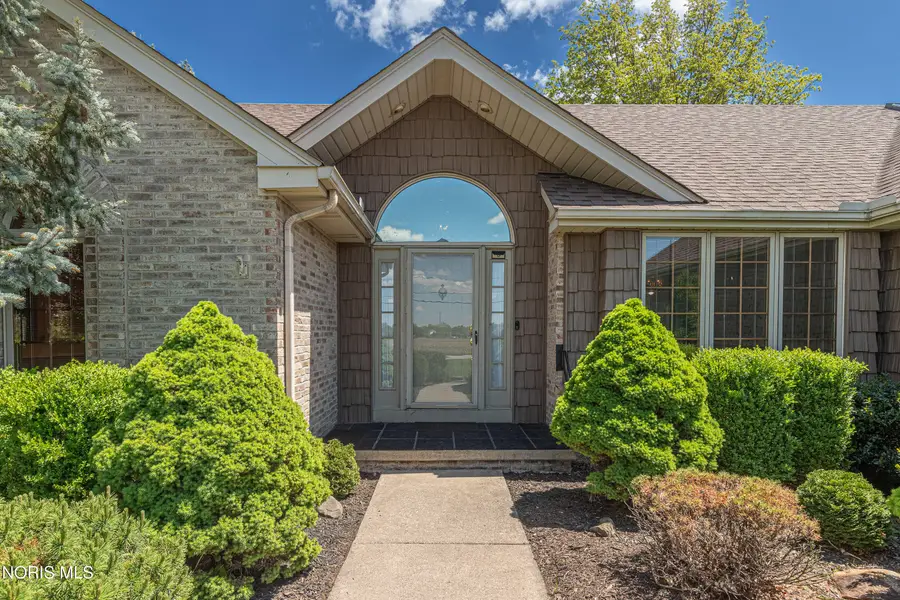917 S Lallendorf Road, Oregon, OH 43616 - #3