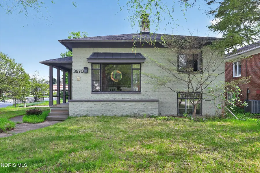 3570 Indian Road, Ottawa Hills, OH 43606 - #3