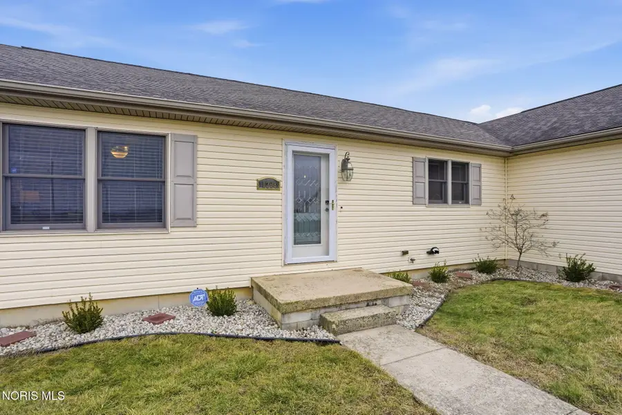 1208 Yonker Place, Fostoria, OH 44830 - #2
