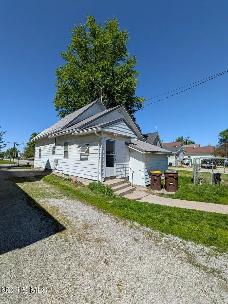 209 S Main Street, Hicksville, OH 43526 - #3