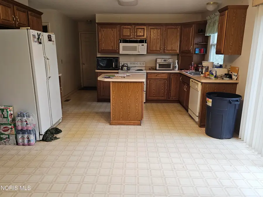 8342 Country Brook Drive, Holland, OH 43528 - #3