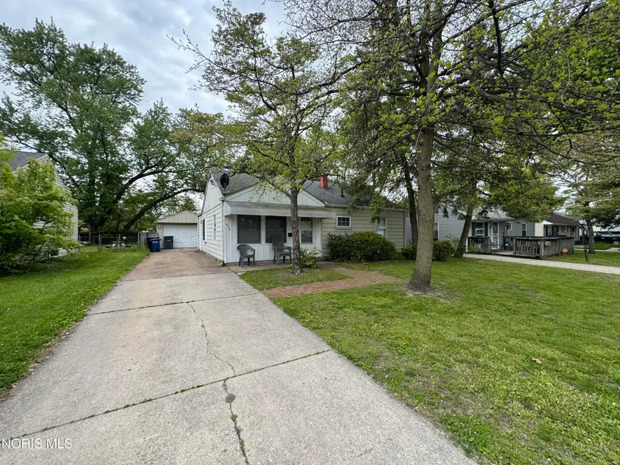 424 Southview Drive, Toledo, OH 43609 - #3