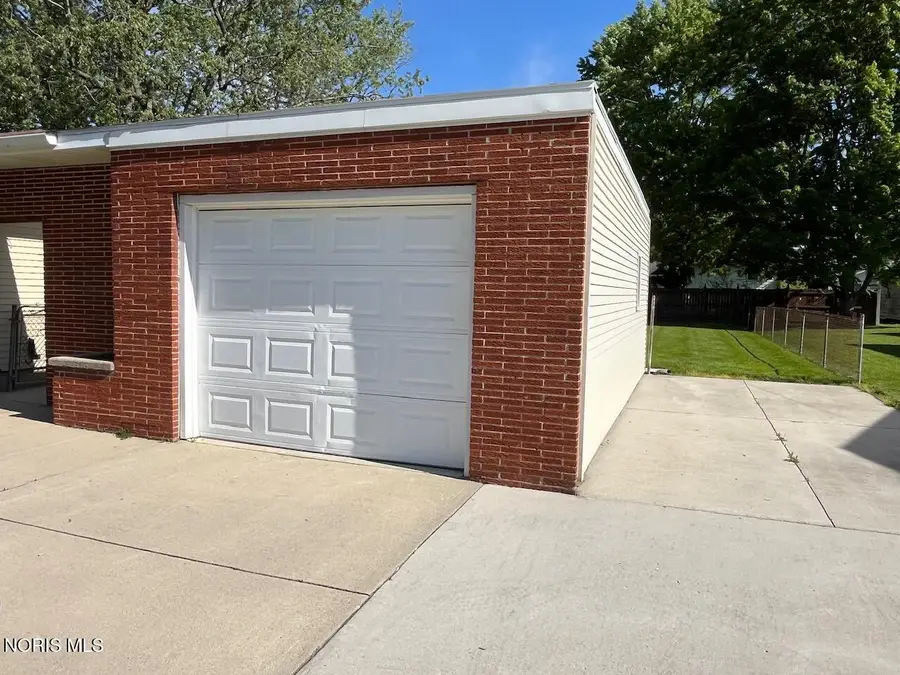 410 Prentiss Avenue, Findlay, OH 45840 - #3