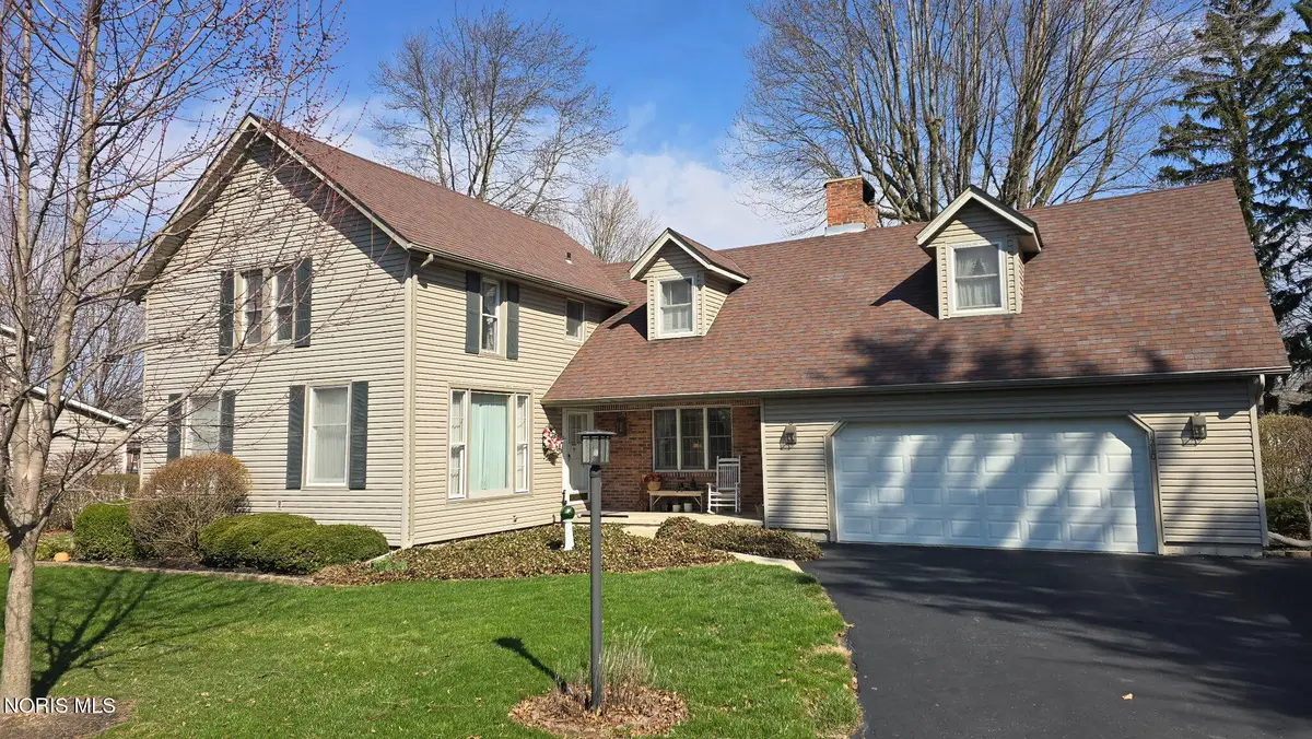 1210 South Street, Findlay, OH 45840 - #1