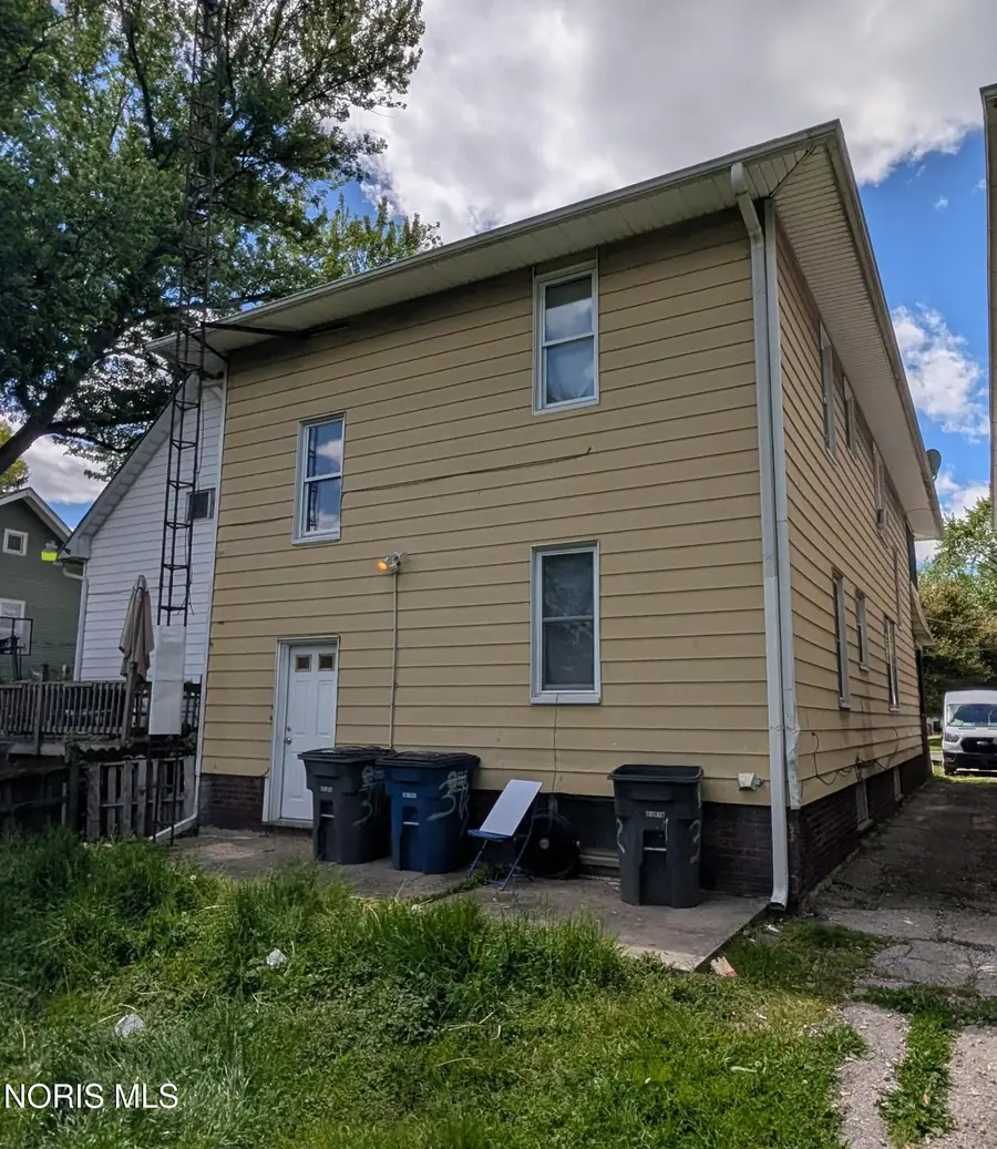 3712 Willys Parkway, Toledo, OH 43612 - #2