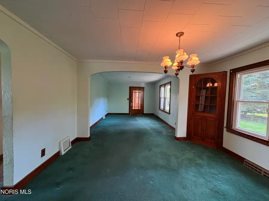1312 Towers Road, Oregon, OH 43616 - #3