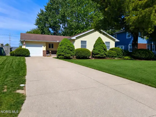 1033 Revere Drive, Bowling Green, OH 43402