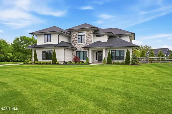 4225 Thornbury Court, Perrysburg, OH 43551