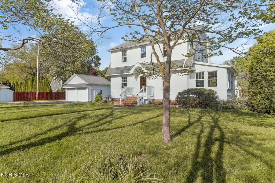 915 Washington Street, Genoa, OH 43430 - #2