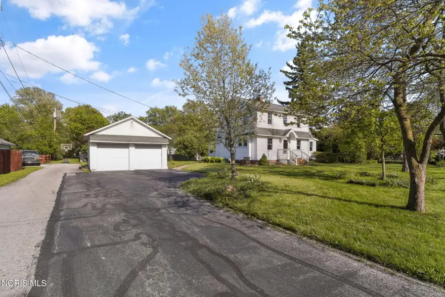 915 Washington Street, Genoa, OH 43430 - #3