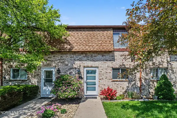 744 Fairway Drive #29, Wauseon, OH 43567