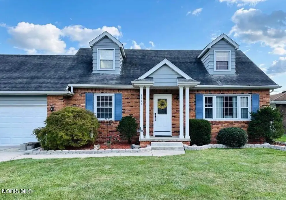 6727 Sue Lane, Maumee, OH 43537 - #1
