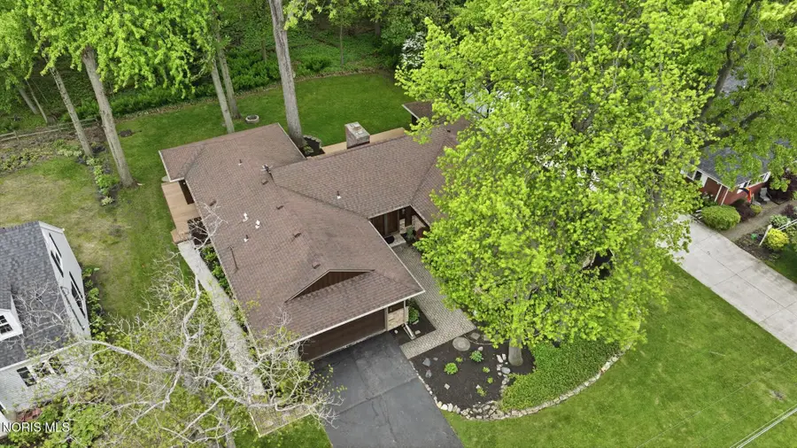 941 Melrose Street, Bowling Green, OH 43402 - #3