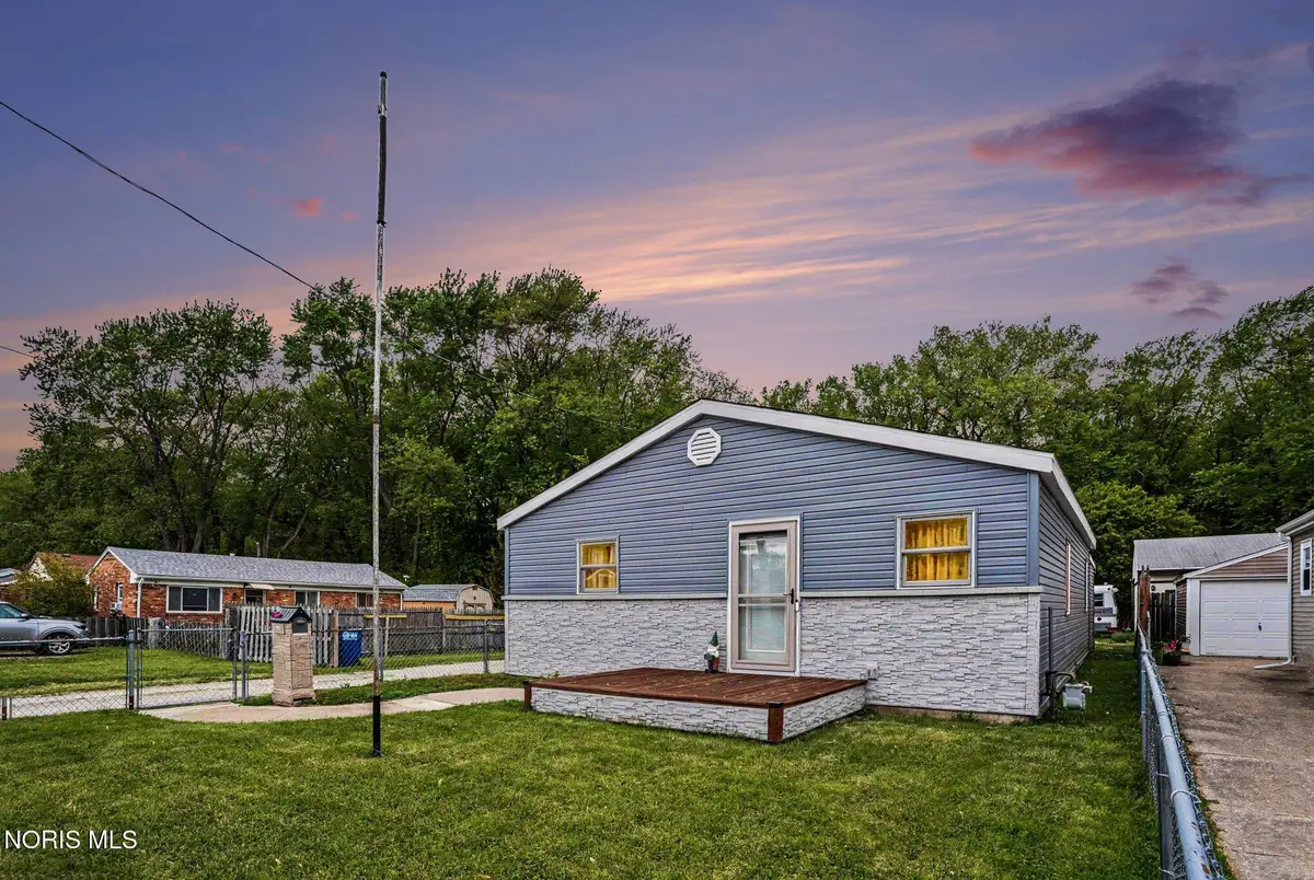 3703 149th Street, Toledo, OH 43611 - #1