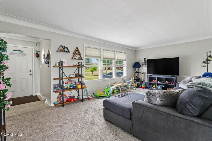 15460 Bishop Road, Bowling Green, OH 43402 - #2
