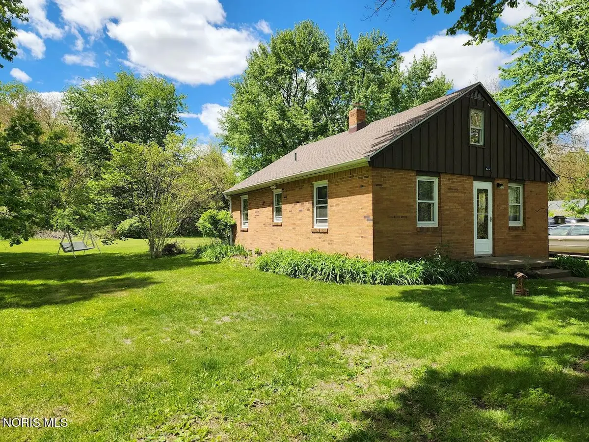 2048 S Berkey Southern Road, Swanton, OH 43558 - #1