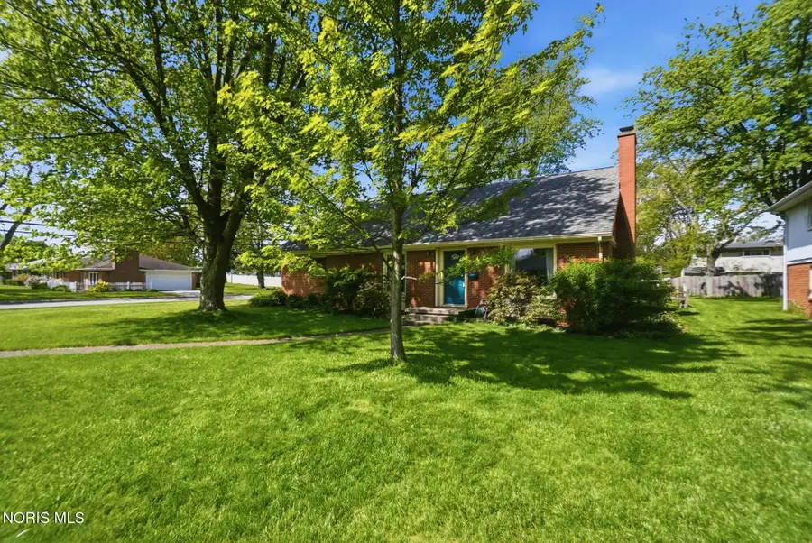 700 Lincolnshire Lane, Findlay, OH 45840 - #3