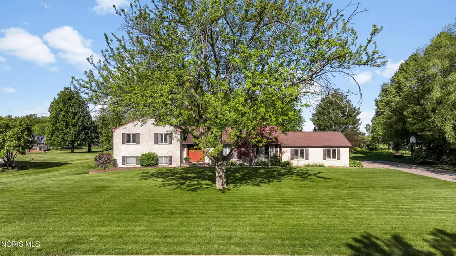 794 Fairway Drive, Wauseon, OH 43567 - #3