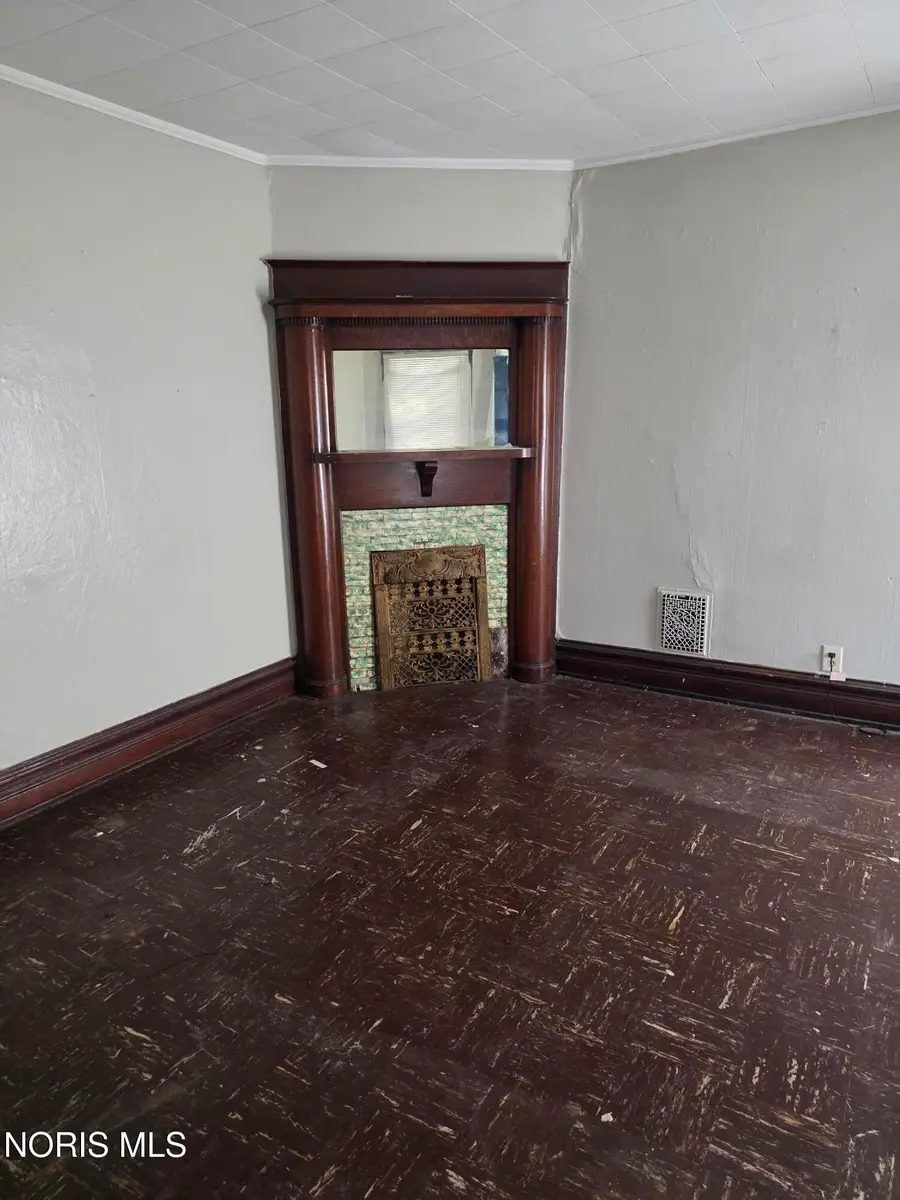 39 Garfield Place, Toledo, OH 43605 - #2