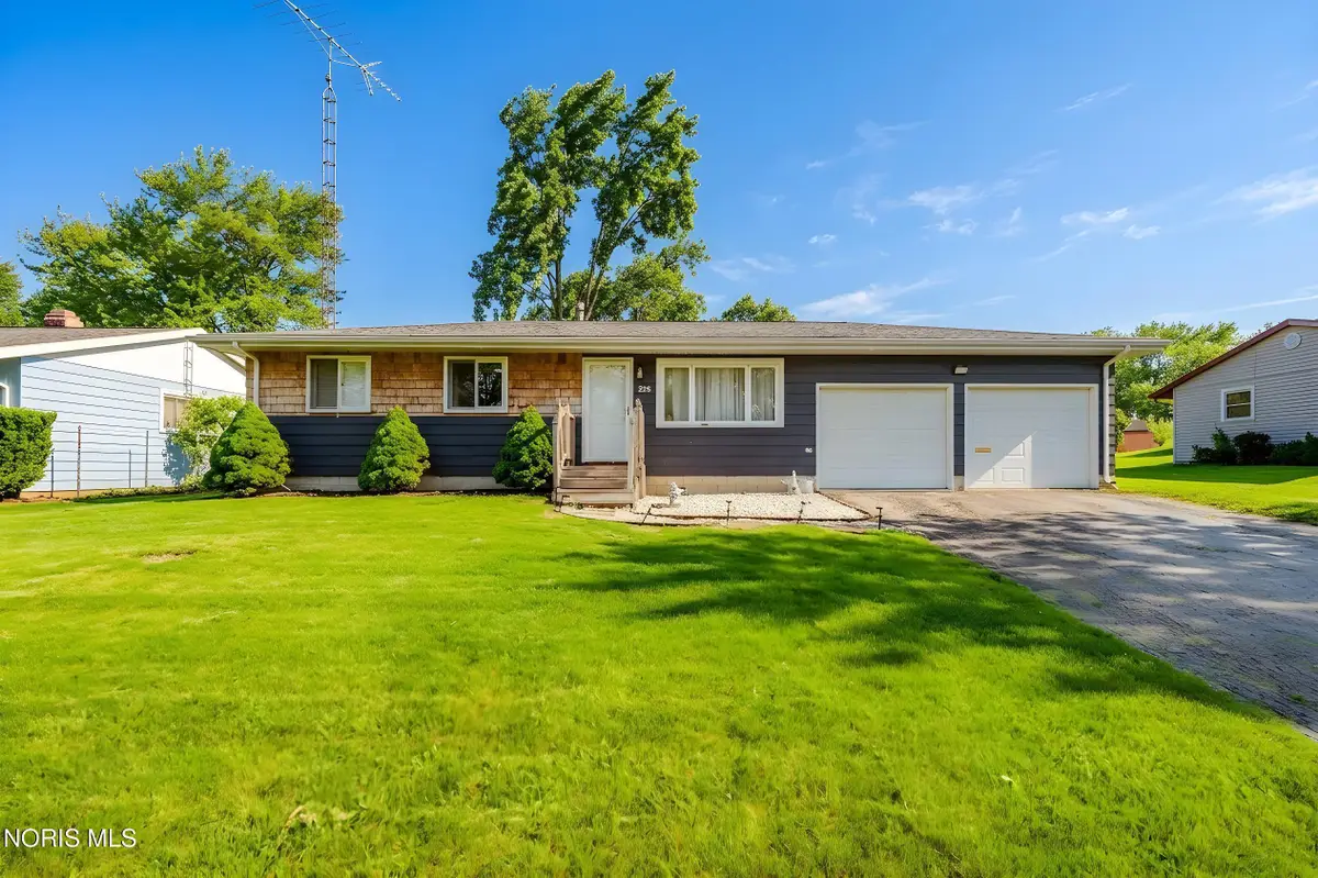 228 Edinborough Drive, Findlay, OH 45840 - #1