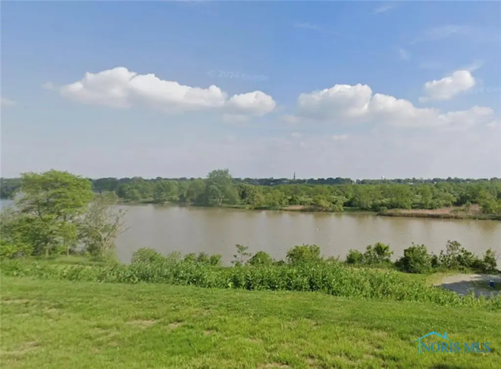 1034 River Road, Maumee, OH 43537 - #1