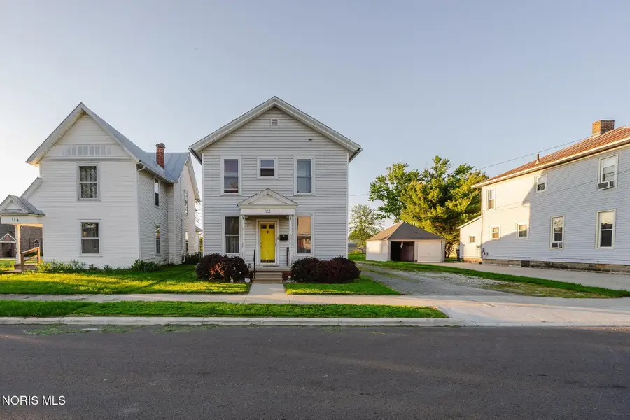122 Allen Avenue, Findlay, OH 45840 - #3