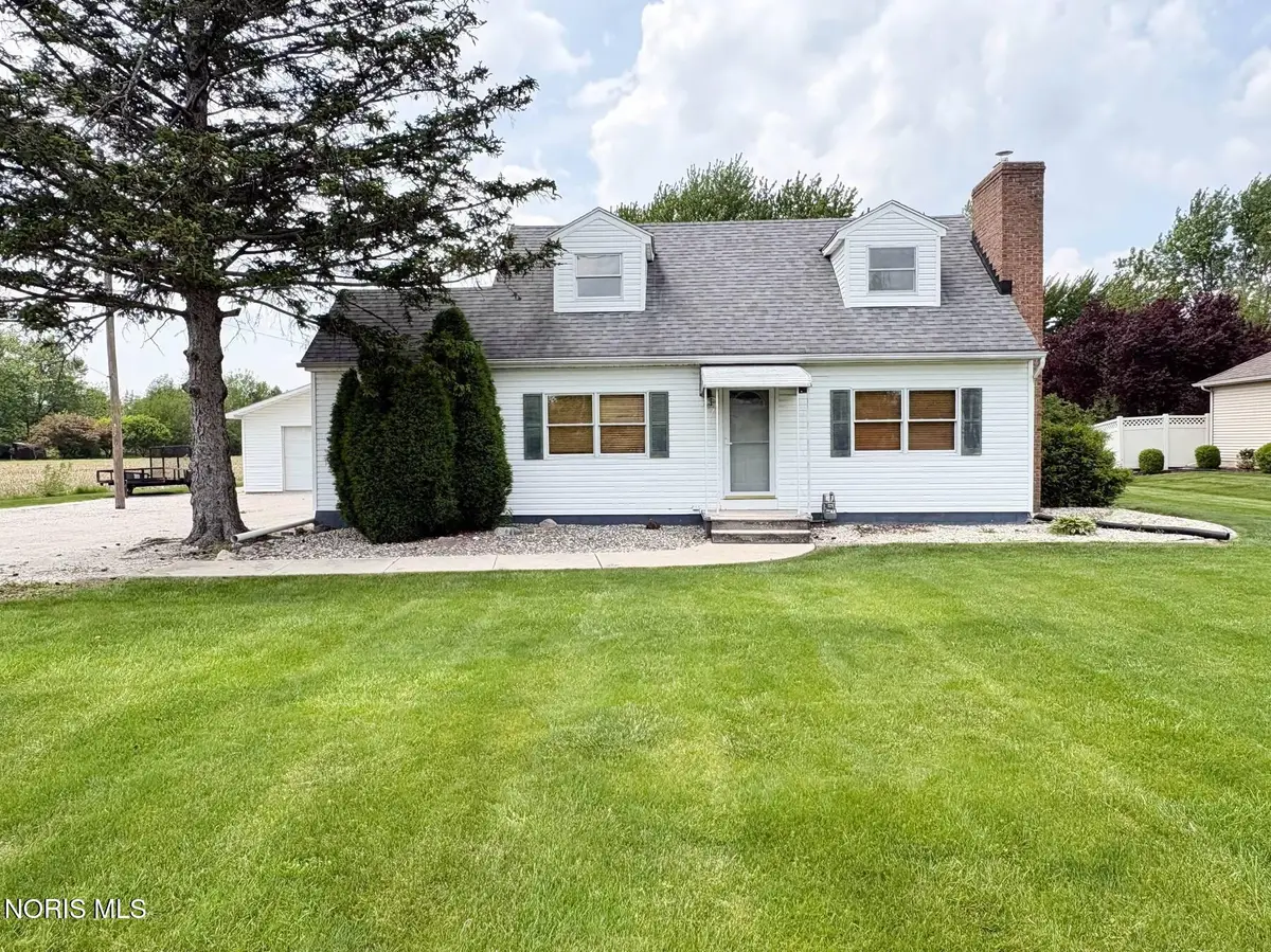 1102 S Lallendorf Road, Oregon, OH 43616 - #1