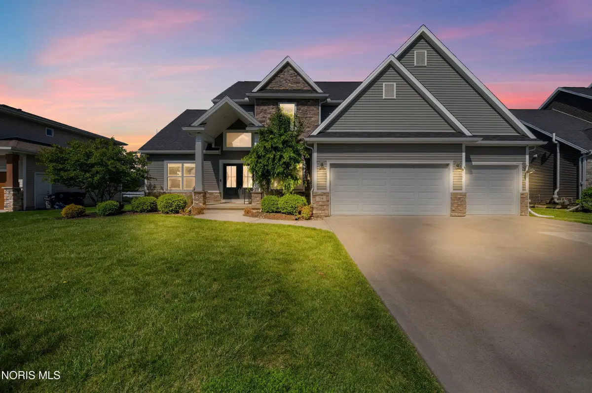 714 Delaware Drive, Perrysburg, OH 43551 - #1
