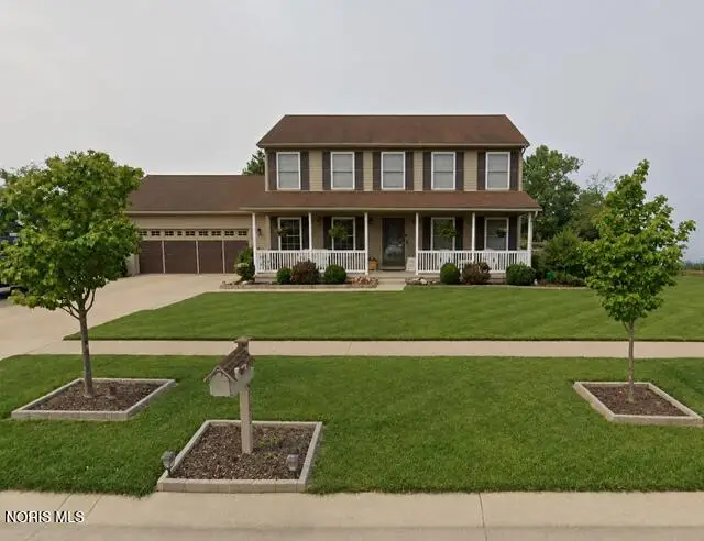 5701 Blue Grass Drive, Walbridge, OH 43465 - #1