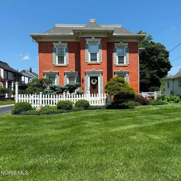 244 E Water Street, Oak Harbor, OH 43449