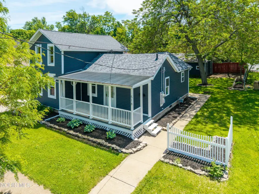 518 E 3rd Street, Port Clinton, OH 43452 - #3