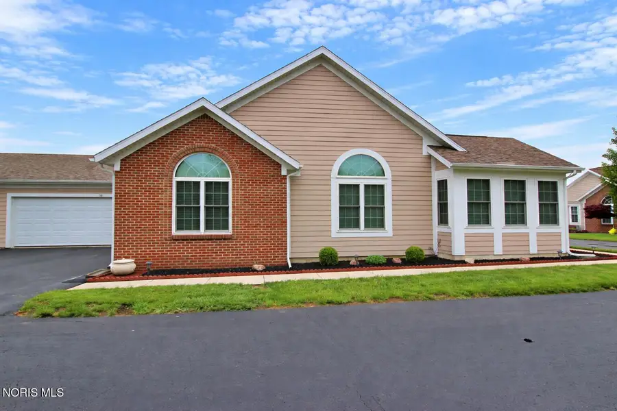 58 Summerfield Blvd, Bowling Green, OH 43402 - #3