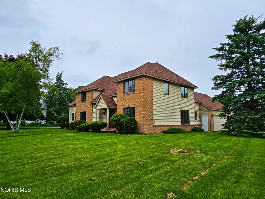 6209 Wexford Court, Maumee, OH 43537 - #3