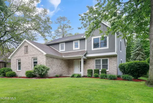 9151 Rolling Hill Road, Holland, OH 43528