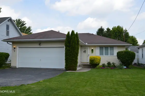 324 W Yates Avenue, Findlay, OH 45840