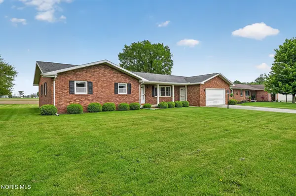 755 Nickie Lane, Fostoria, OH 44830