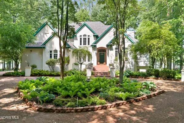 26 Tremore Way, Holland, OH 43528
