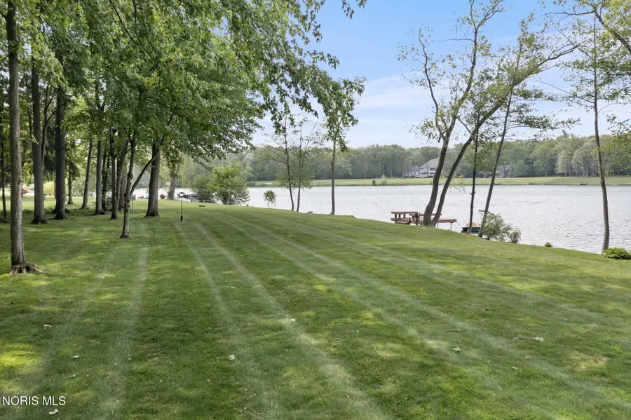 26 Tremore Way, Holland, OH 43528 - #3
