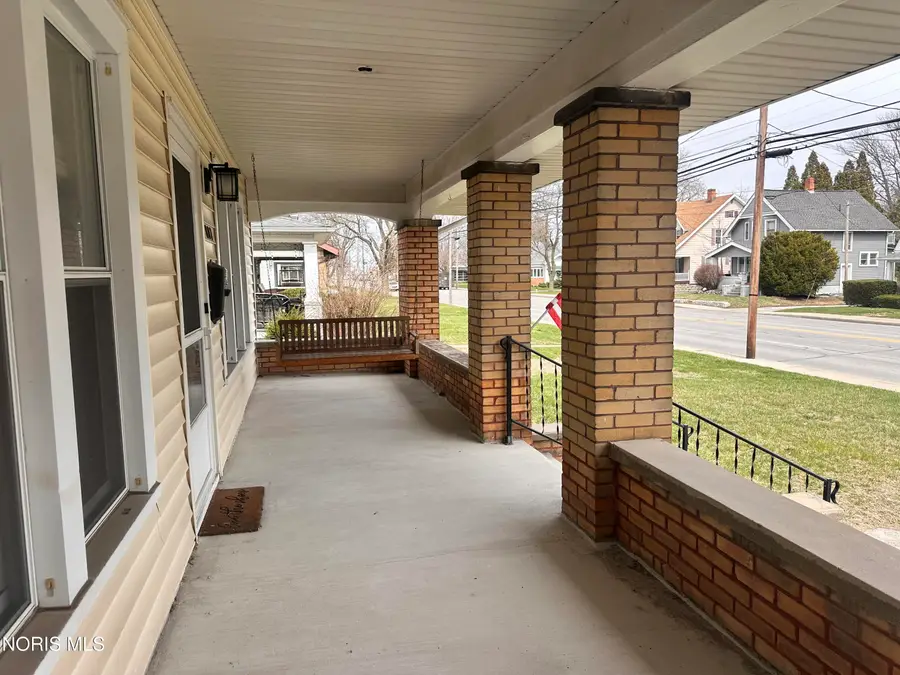 807 N Main Street, Bowling Green, OH 43402 - #2