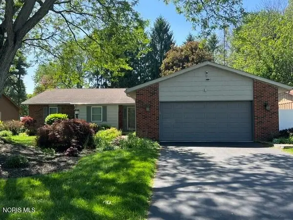 2432 Morningdew Boulevard, Maumee, OH 43537