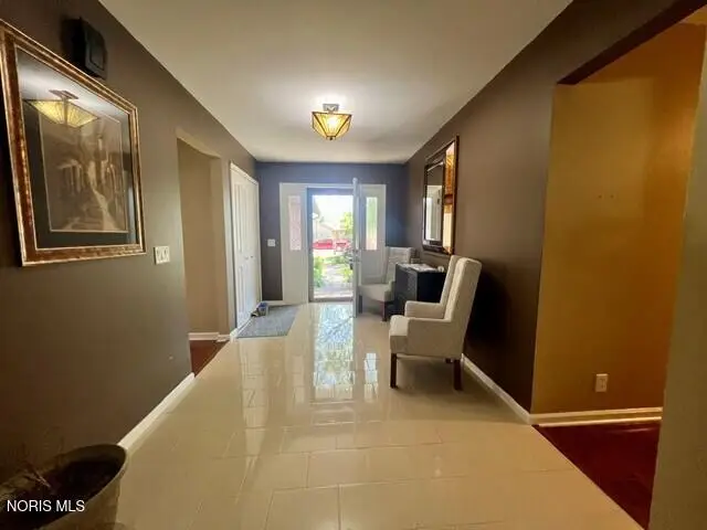 2432 Morningdew Boulevard, Maumee, OH 43537 - #2