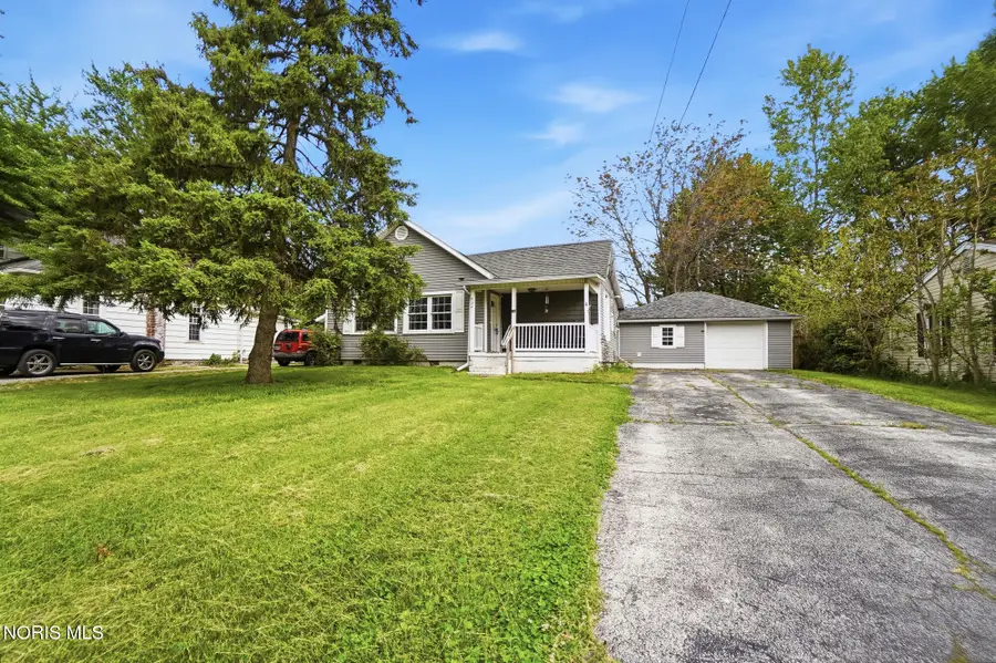 434 Davis Street, Findlay, OH 45840 - #2