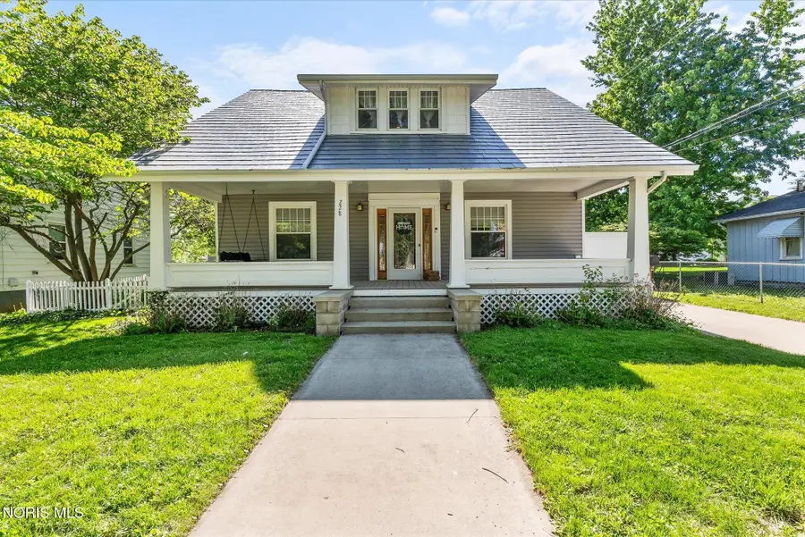 228 Vine Street, Wauseon, OH 43567 - #3